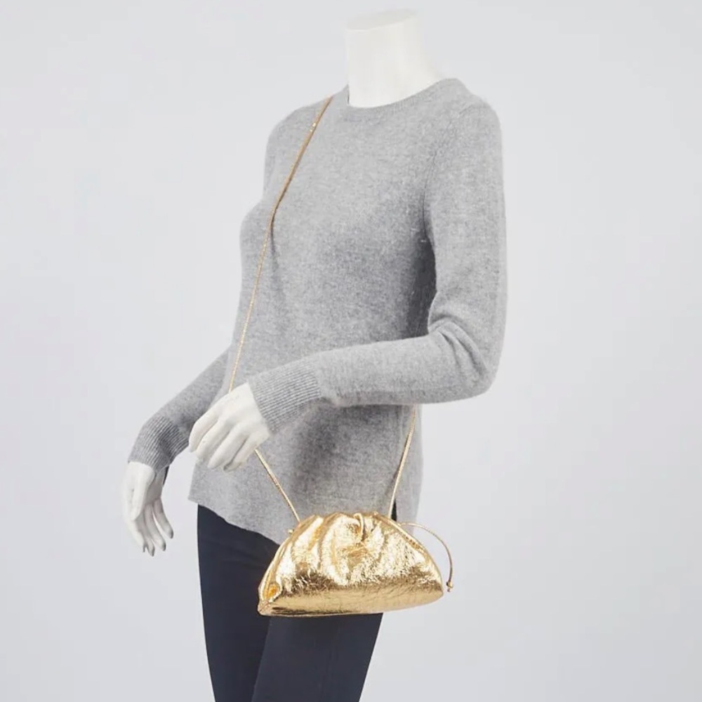 1️⃣4️⃣0️⃣0️⃣ 100% Authentic Bottega Veneta Gold Mini Pouch - Picture 8 of 13